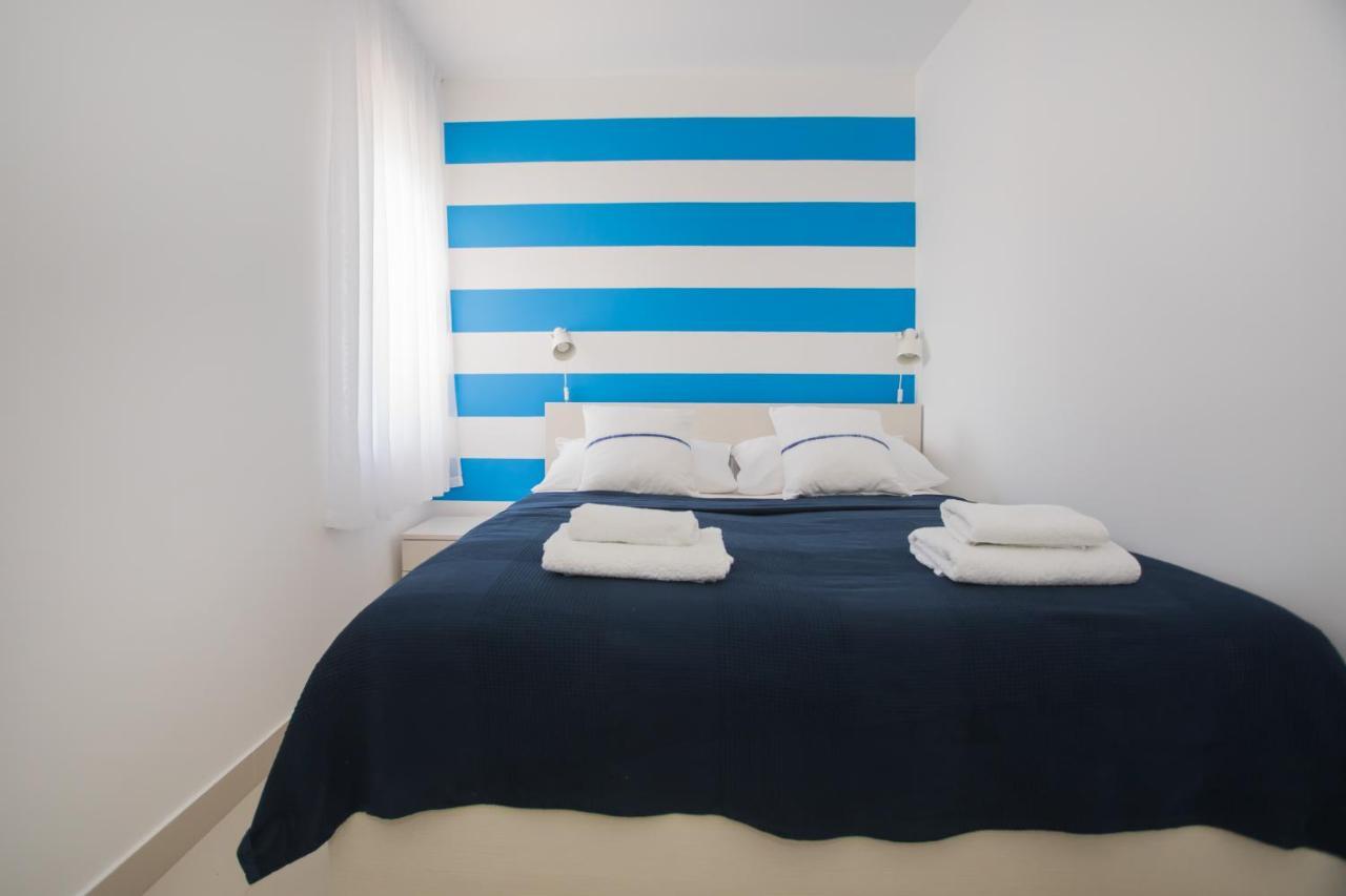 Blue Adria Apartment Primosten Bagian luar foto