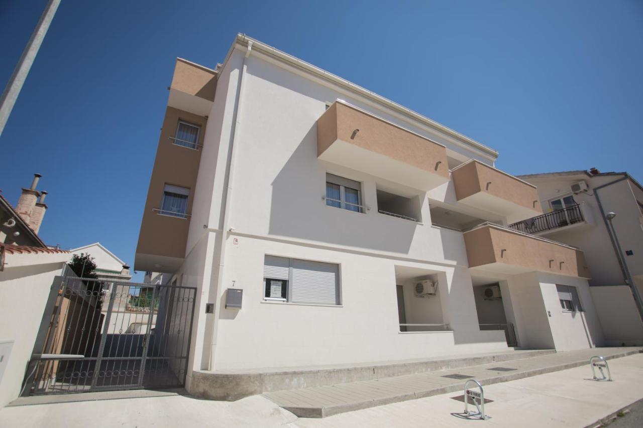 Blue Adria Apartment Primosten Bagian luar foto